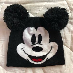 *Like new* adorable Micky Mouse ears beanie